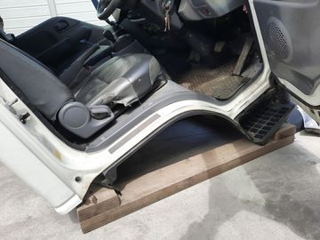 КАБИНА НА ISUZU ELF NHS85