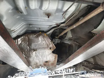 КАБИНА НА TOYOTA HIACE YH81