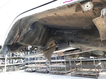 КАБИНА НА TOYOTA HIACE YH81