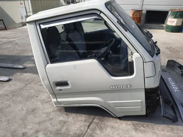 КАБИНА НА TOYOTA HIACE YH81