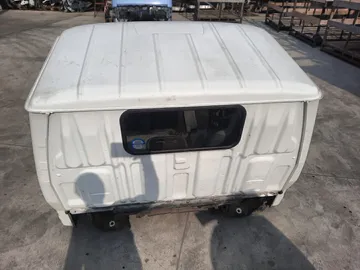 КАБИНА НА TOYOTA HIACE YH81
