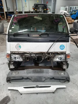 КАБИНА НА NISSAN ATLAS R2F23 QD32