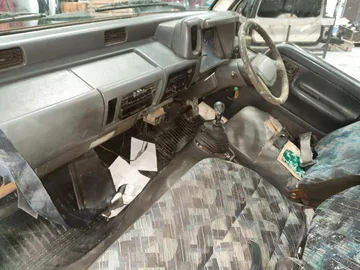 КАБИНА НА NISSAN ATLAS R2F23 QD32