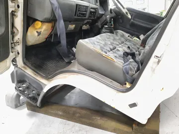 КАБИНА НА NISSAN ATLAS R2F23 QD32