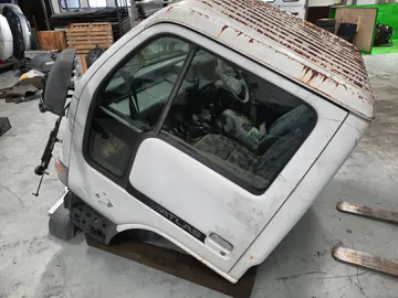 КАБИНА НА NISSAN ATLAS R2F23 QD32