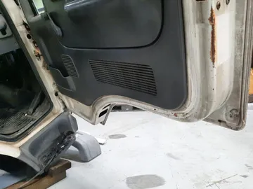 КАБИНА НА NISSAN ATLAS R2F23 QD32
