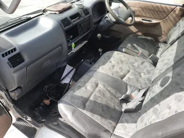 КАБИНА НА NISSAN VANETTE SK22LN R2