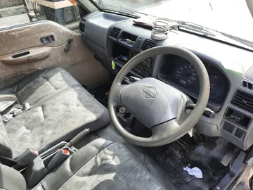 КАБИНА НА NISSAN VANETTE SK22LN R2