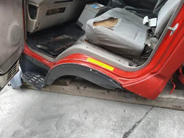 КАБИНА НА TOYOTA DYNA XZU420