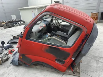 КАБИНА НА TOYOTA DYNA XZU420