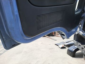 КАБИНА НА NISSAN ATLAS H4F23