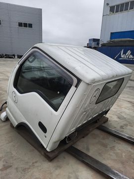 КАБИНА НА ISUZU ELF NHR69 4JG2