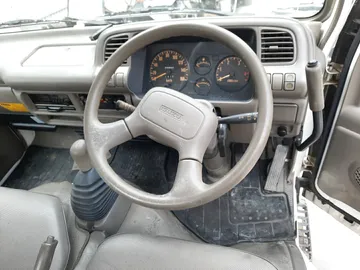 КАБИНА НА ISUZU ELF NKR66