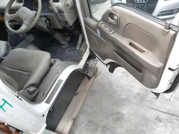 КАБИНА НА ISUZU ELF NKR66