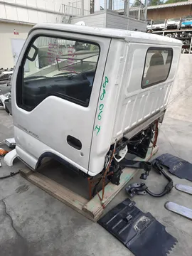 КАБИНА НА ISUZU ELF NKR66
