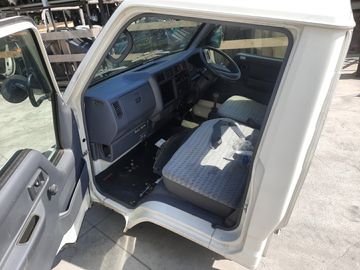 КАБИНА НА TOYOTA DYNA YY211 3Y