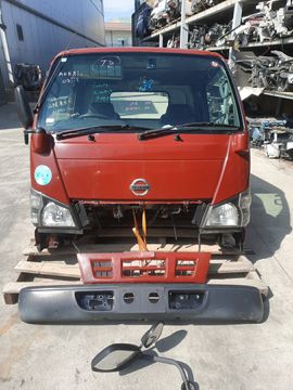 КАБИНА НА NISSAN ATLAS AKR81 4HL1