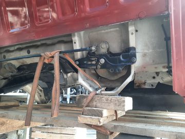 КАБИНА НА NISSAN ATLAS AKR81 4HL1