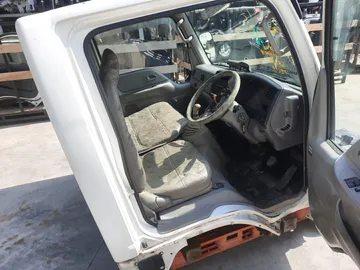 КАБИНА НА MAZDA TITAN SYE6T FE