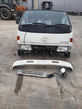 КАБИНА НА TOYOTA DYNA YY201
