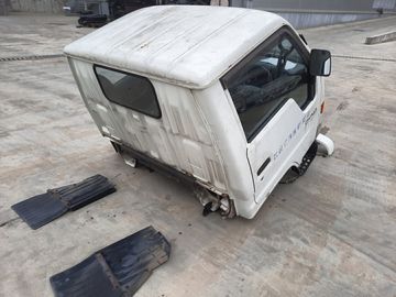 КАБИНА НА TOYOTA DYNA YY201