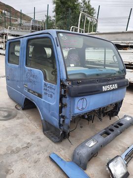 КАБИНА НА NISSAN ATLAS F23 TD27