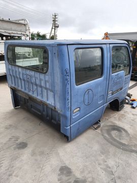 КАБИНА НА NISSAN ATLAS F23 TD27
