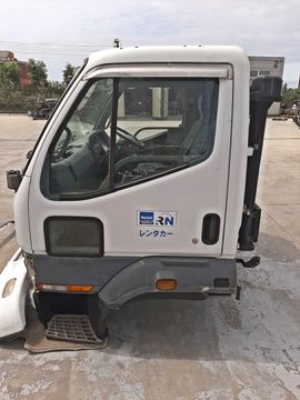 КАБИНА НА MITSUBISHI FUSO FH21G 6M61