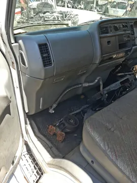КАБИНА НА MITSUBISHI CANTER FE507B 4D33