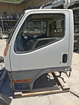 КАБИНА НА MITSUBISHI CANTER FE507B 4D33