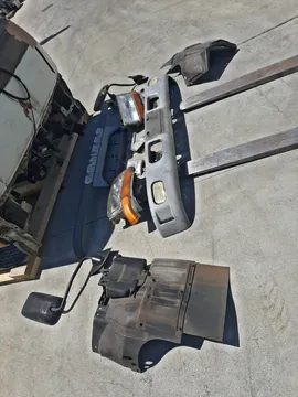 КАБИНА НА MITSUBISHI CANTER FE507B 4D33