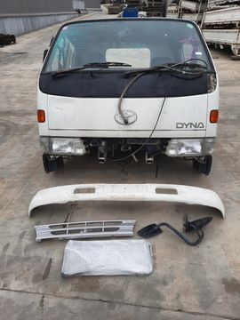КАБИНА НА TOYOTA DYNA YY201