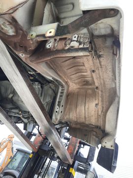 КАБИНА НА TOYOTA DYNA YY201