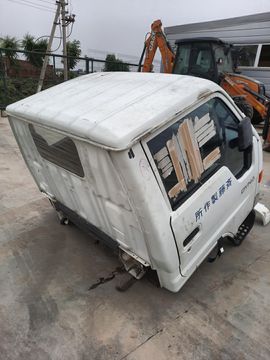 КАБИНА НА TOYOTA DYNA YY201