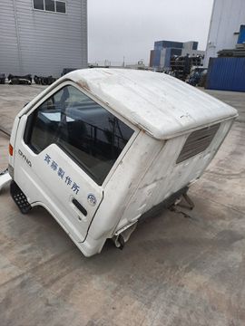 КАБИНА НА TOYOTA DYNA YY201