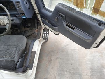 КАБИНА НА TOYOTA DYNA YY201