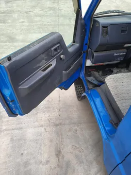 КАБИНА НА TOYOTA TOYOACE LY132