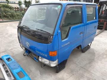 КАБИНА НА TOYOTA TOYOACE LY132
