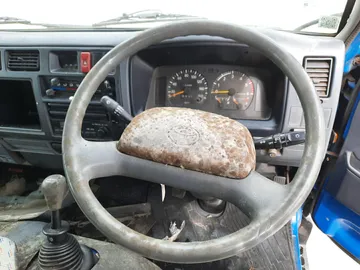КАБИНА НА TOYOTA TOYOACE LY132