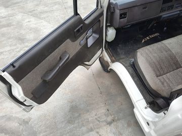 КАБИНА НА NISSAN ATLAS TF22