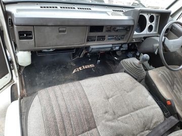 КАБИНА НА NISSAN ATLAS TF22