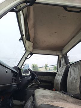 КАБИНА НА NISSAN ATLAS TF22