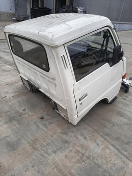 КАБИНА НА NISSAN ATLAS TF22