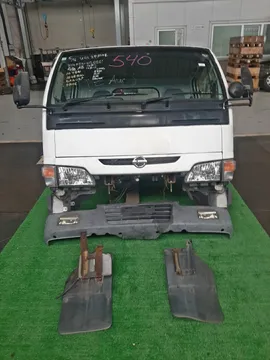 КАБИНА НА NISSAN ATLAS F23 KA20DE