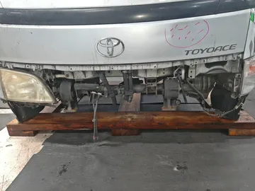 КАБИНА НА TOYOTA TOYOACE LY230 5L
