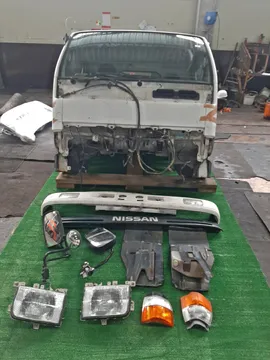 КАБИНА НА NISSAN ATLAS F23 TD25
