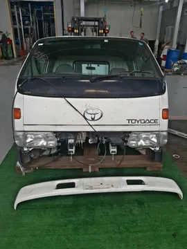 КАБИНА НА TOYOTA TOYOACE LY212 5L