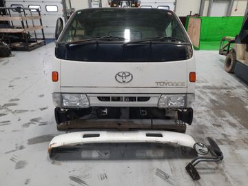 КАБИНА НА TOYOTA TOYOACE LY212 5L