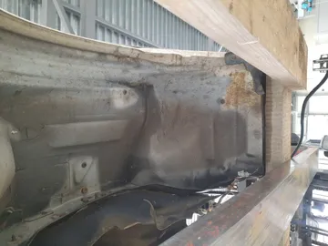 КАБИНА НА MAZDA BONGO SE28T R2