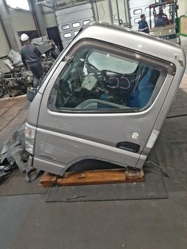 КАБИНА НА MITSUBISHI CANTER FE74B